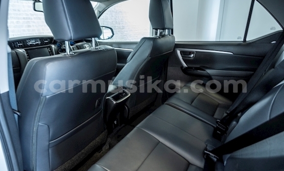 Acheter Occasion Voiture Toyota Hilux Blanc à Harare, Harare Acheter Occasion Voiture Toyota Hilux Blanc à Harare, Harare