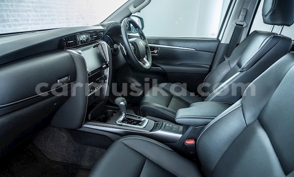 Acheter Occasion Voiture Toyota Hilux Blanc à Harare, Harare Acheter Occasion Voiture Toyota Hilux Blanc à Harare, Harare