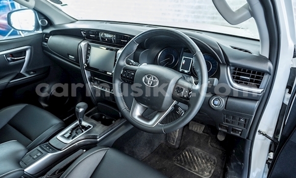 Acheter Occasion Voiture Toyota Hilux Blanc à Harare, Harare Acheter Occasion Voiture Toyota Hilux Blanc à Harare, Harare