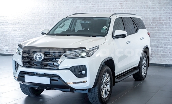 Acheter Occasion Voiture Toyota Hilux Blanc à Harare, Harare Acheter Occasion Voiture Toyota Hilux Blanc à Harare, Harare