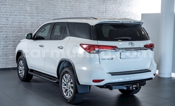 Acheter Occasion Voiture Toyota Hilux Blanc à Harare, Harare Acheter Occasion Voiture Toyota Hilux Blanc à Harare, Harare