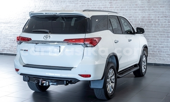 Acheter Occasion Voiture Toyota Hilux Blanc à Harare, Harare Acheter Occasion Voiture Toyota Hilux Blanc à Harare, Harare