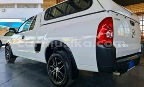 Acheter Occasion Voiture Opel Corsa OPC Blanc à Beitbridge, Matabeleland South Acheter Occasion Voiture Opel Corsa OPC Blanc à Beitbridge, Matabeleland South