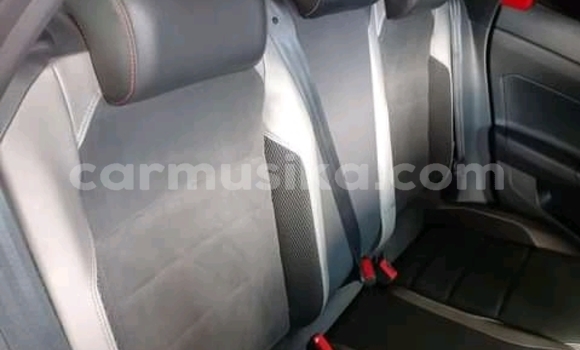 Acheter Occasion Voiture Volkswagen Golf GTI Rouge à Beitbridge, Matabeleland South Acheter Occasion Voiture Volkswagen Golf GTI Rouge à Beitbridge, Matabeleland South