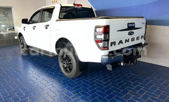Nunua Ilio tumika Ford Ranger Nyeupe Gari ndani ya Beitbridge nchini Matabeleland Kusini Nunua Ilio tumika Ford Ranger Nyeupe Gari ndani ya Beitbridge nchini Matabeleland Kusini