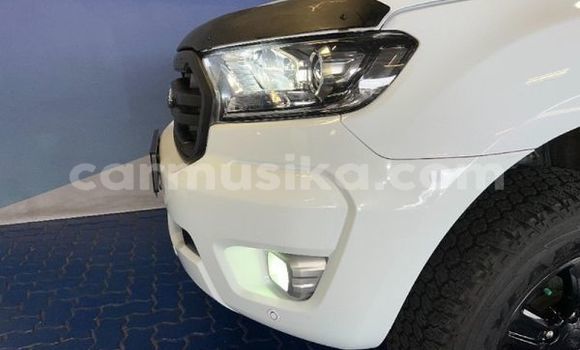 Nunua Ilio tumika Ford Ranger Nyeupe Gari ndani ya Beitbridge nchini Matabeleland Kusini Nunua Ilio tumika Ford Ranger Nyeupe Gari ndani ya Beitbridge nchini Matabeleland Kusini