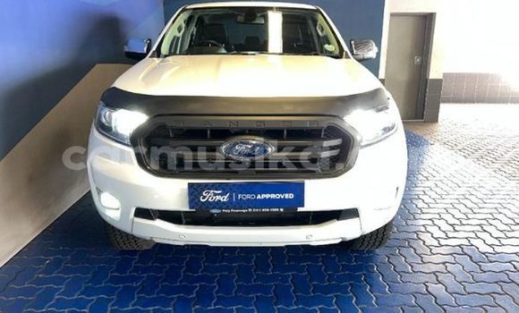 Nunua Ilio tumika Ford Ranger Nyeupe Gari ndani ya Beitbridge nchini Matabeleland Kusini Nunua Ilio tumika Ford Ranger Nyeupe Gari ndani ya Beitbridge nchini Matabeleland Kusini