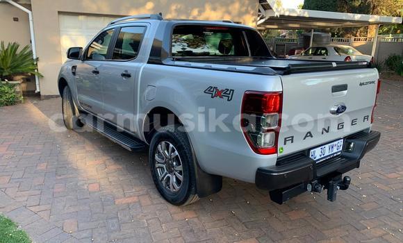 Tenga Tsaru Ford Ranger Sirivha Mota in Bulawayo in Bulawayo Tenga Tsaru Ford Ranger Sirivha Mota in Bulawayo in Bulawayo