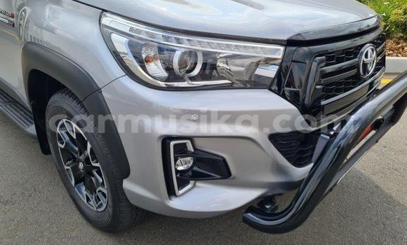 Nunua Ilio tumika Toyota Hilux Fedha Gari ndani ya Beitbridge nchini Matabeleland Kusini Nunua Ilio tumika Toyota Hilux Fedha Gari ndani ya Beitbridge nchini Matabeleland Kusini