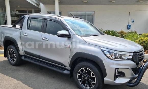 Nunua Ilio tumika Toyota Hilux Fedha Gari ndani ya Beitbridge nchini Matabeleland Kusini Nunua Ilio tumika Toyota Hilux Fedha Gari ndani ya Beitbridge nchini Matabeleland Kusini