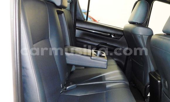 Acheter Occasion Voiture Toyota Hilux Blanc à Beitbridge, Matabeleland South Acheter Occasion Voiture Toyota Hilux Blanc à Beitbridge, Matabeleland South