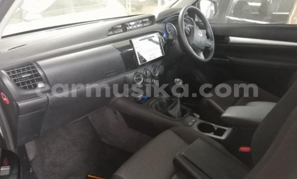 Tenga Tsaru Toyota Hilux Chena Mota in Beitbridge in Matabeleland South Tenga Tsaru Toyota Hilux Chena Mota in Beitbridge in Matabeleland South