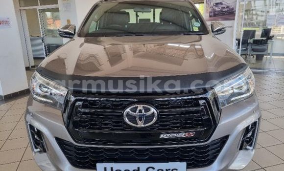 Tenga Tsaru Toyota Hilux Sirivha Mota in Beitbridge in Matabeleland South