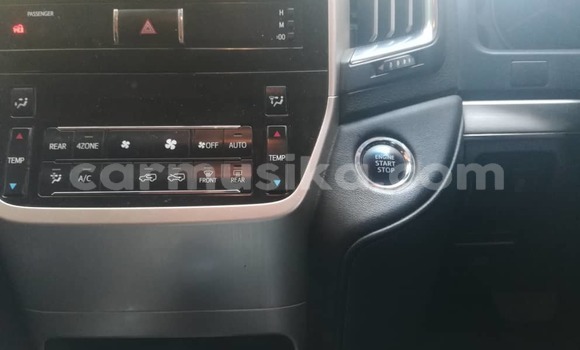 Buy Used Toyota Land Cruiser Black Car in Harare in Harare Buy Used Toyota Land Cruiser Black Car in Harare in Harare