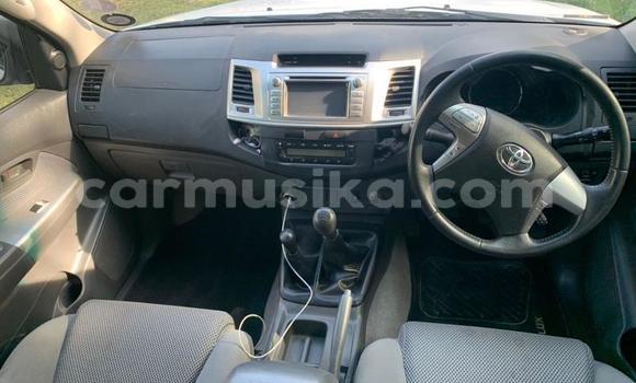 Buy Used Toyota HiAce White Truck in Beitbridge in Matabeleland South Buy Used Toyota HiAce White Truck in Beitbridge in Matabeleland South