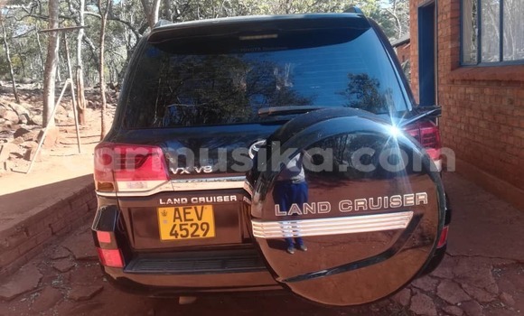 Buy Used Toyota Land Cruiser Black Car in Harare in Harare Buy Used Toyota Land Cruiser Black Car in Harare in Harare