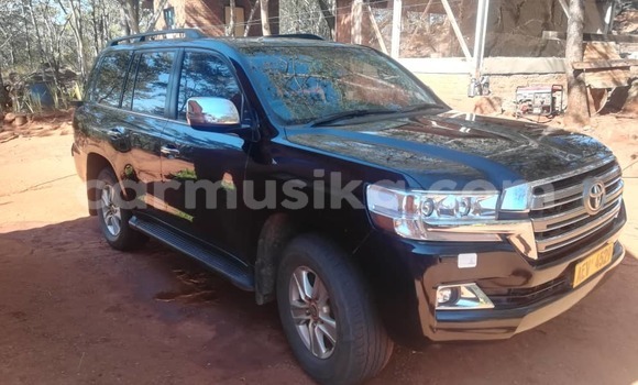 Buy Used Toyota Land Cruiser Black Car in Harare in Harare Buy Used Toyota Land Cruiser Black Car in Harare in Harare