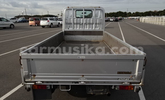 Acheter Occasion Utilitaire Toyota Dyna Gris à Beitbridge, Matabeleland South Acheter Occasion Utilitaire Toyota Dyna Gris à Beitbridge, Matabeleland South