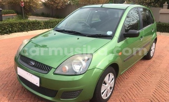 Buy Used Ford Fiesta Green Car in Beitbridge in Matabeleland South Buy Used Ford Fiesta Green Car in Beitbridge in Matabeleland South