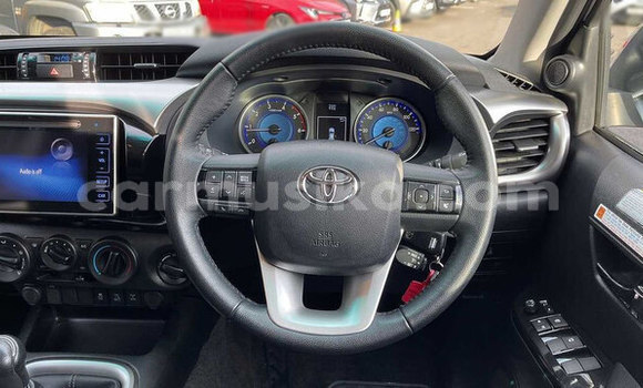 Acheter Occasion Voiture Toyota Hilux Beige à Beitbridge, Matabeleland South Acheter Occasion Voiture Toyota Hilux Beige à Beitbridge, Matabeleland South