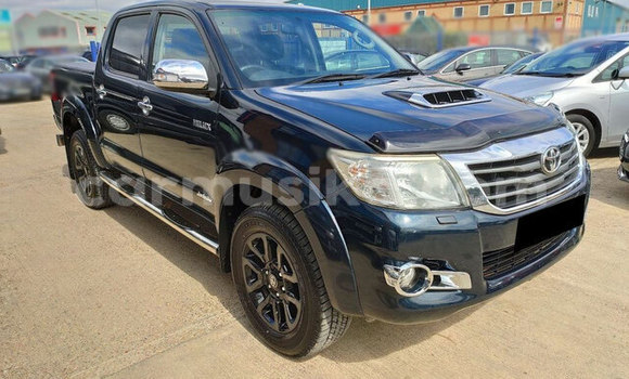 Nunua Ilio tumika Toyota Hilux Nyeusi Gari ndani ya Beitbridge nchini Matabeleland Kusini Nunua Ilio tumika Toyota Hilux Nyeusi Gari ndani ya Beitbridge nchini Matabeleland Kusini