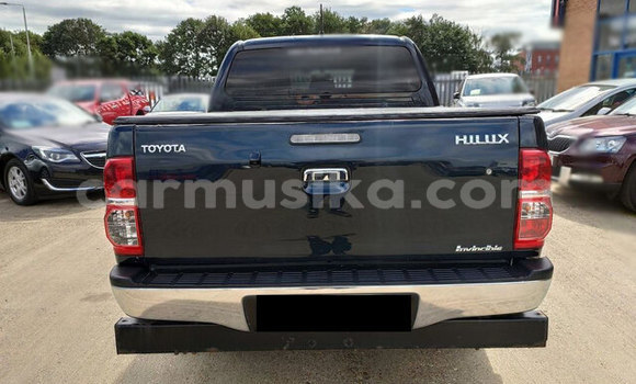 Nunua Ilio tumika Toyota Hilux Nyeusi Gari ndani ya Beitbridge nchini Matabeleland Kusini Nunua Ilio tumika Toyota Hilux Nyeusi Gari ndani ya Beitbridge nchini Matabeleland Kusini