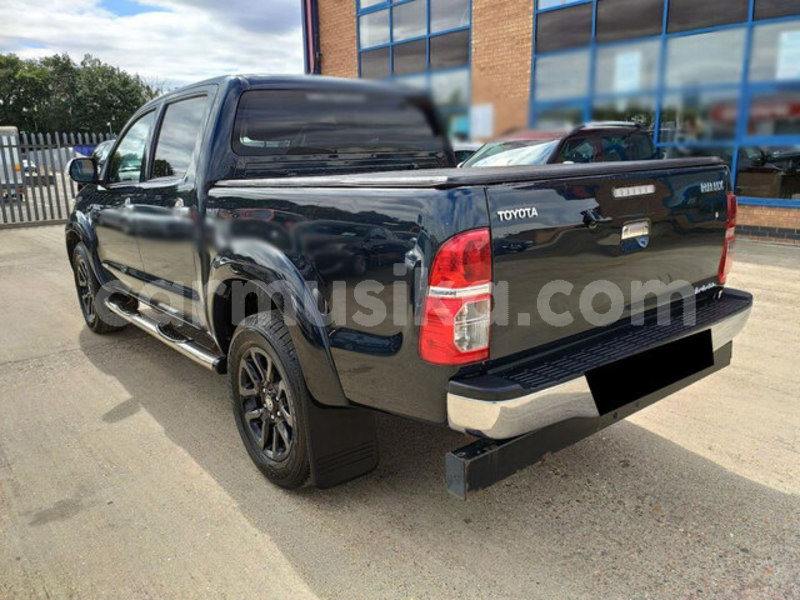 Big with watermark toyota hilux matabeleland south beitbridge 27472