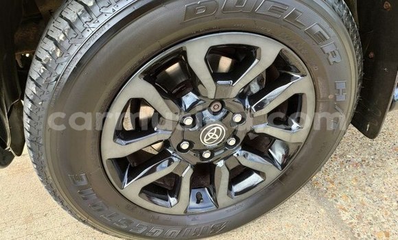 Nunua Ilio tumika Toyota Hilux Nyeusi Gari ndani ya Beitbridge nchini Matabeleland Kusini Nunua Ilio tumika Toyota Hilux Nyeusi Gari ndani ya Beitbridge nchini Matabeleland Kusini