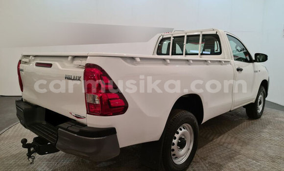 Acheter Occasion Voiture Toyota Hilux Blanc à Beitbridge, Matabeleland South Acheter Occasion Voiture Toyota Hilux Blanc à Beitbridge, Matabeleland South