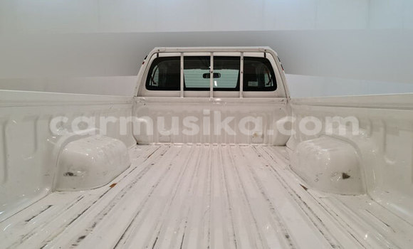 Acheter Occasion Voiture Toyota Hilux Blanc à Beitbridge, Matabeleland South Acheter Occasion Voiture Toyota Hilux Blanc à Beitbridge, Matabeleland South