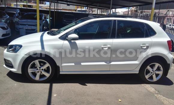 Buy Used Volkswagen Polo White Car in Beitbridge in Matabeleland South Buy Used Volkswagen Polo White Car in Beitbridge in Matabeleland South
