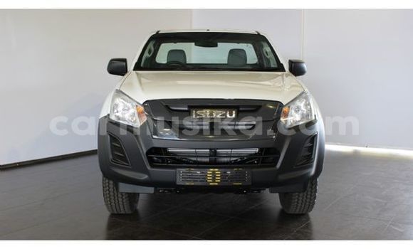 Buy Used Isuzu KB White Car in Bulawayo in Bulawayo