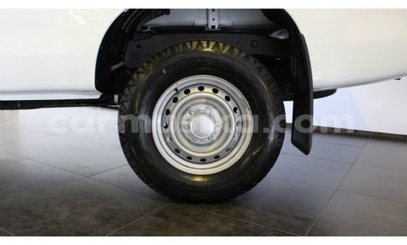 Tenga Tsaru Isuzu KB Chena Mota in Bulawayo in Bulawayo Tenga Tsaru Isuzu KB Chena Mota in Bulawayo in Bulawayo