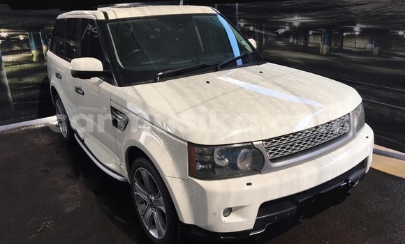 Nunua Ilio tumika Range Rover Range Rover Nyeupe Gari ndani ya Beitbridge nchini Matabeleland Kusini Nunua Ilio tumika Range Rover Range Rover Nyeupe Gari ndani ya Beitbridge nchini Matabeleland Kusini