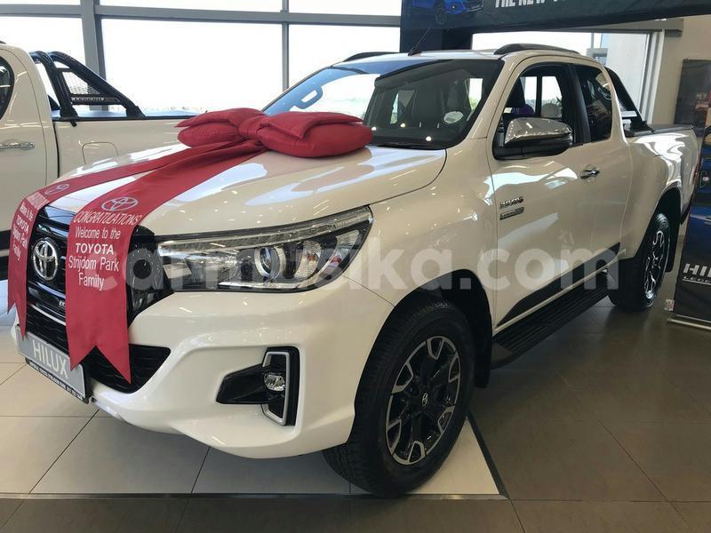 Big with watermark toyota hilux matabeleland south beitbridge 27490