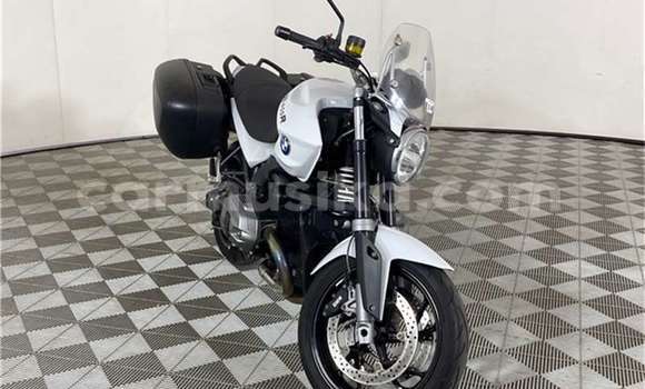 Buy Used BMW G 450 White Bike in Beitbridge in Matabeleland South Buy Used BMW G 450 White Bike in Beitbridge in Matabeleland South