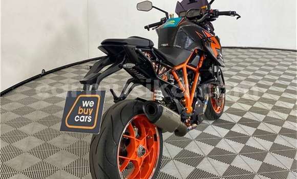 Buy Used KTM 640 Beige Bike in Beitbridge in Matabeleland South Buy Used KTM 640 Beige Bike in Beitbridge in Matabeleland South