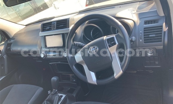 Nunua Ilio tumika Toyota Prado Nyeupe Gari ndani ya Beitbridge nchini Matabeleland Kusini Nunua Ilio tumika Toyota Prado Nyeupe Gari ndani ya Beitbridge nchini Matabeleland Kusini