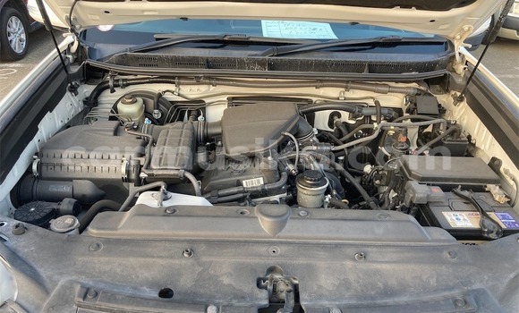 Nunua Ilio tumika Toyota Prado Nyeupe Gari ndani ya Beitbridge nchini Matabeleland Kusini Nunua Ilio tumika Toyota Prado Nyeupe Gari ndani ya Beitbridge nchini Matabeleland Kusini