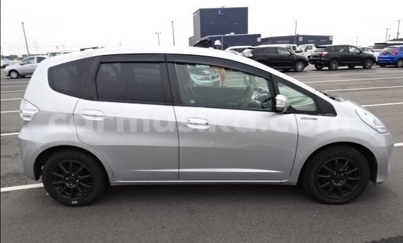 Acheter Occasion Voiture Honda Fit Gris à Beitbridge, Matabeleland South Acheter Occasion Voiture Honda Fit Gris à Beitbridge, Matabeleland South