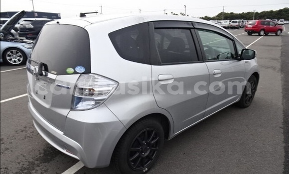 Acheter Occasion Voiture Honda Fit Gris à Beitbridge, Matabeleland South Acheter Occasion Voiture Honda Fit Gris à Beitbridge, Matabeleland South