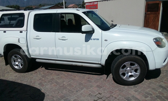 Acheter Occasion Voiture Mazda BT-50 Blanc à Beitbridge, Matabeleland South Acheter Occasion Voiture Mazda BT-50 Blanc à Beitbridge, Matabeleland South