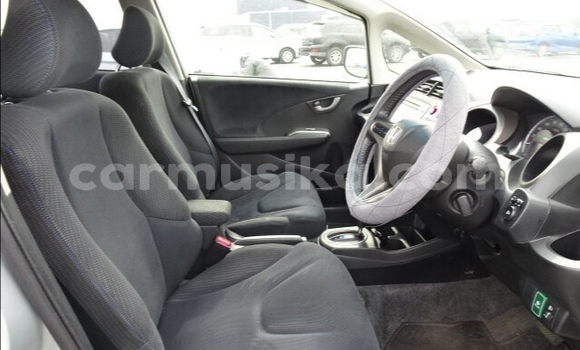 Acheter Occasion Voiture Honda Fit Gris à Beitbridge, Matabeleland South Acheter Occasion Voiture Honda Fit Gris à Beitbridge, Matabeleland South