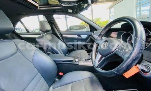 Tenga Tsaru Mercedes‒Benz C–Class Chena Mota in Beitbridge in Matabeleland South Tenga Tsaru Mercedes‒Benz C–Class Chena Mota in Beitbridge in Matabeleland South