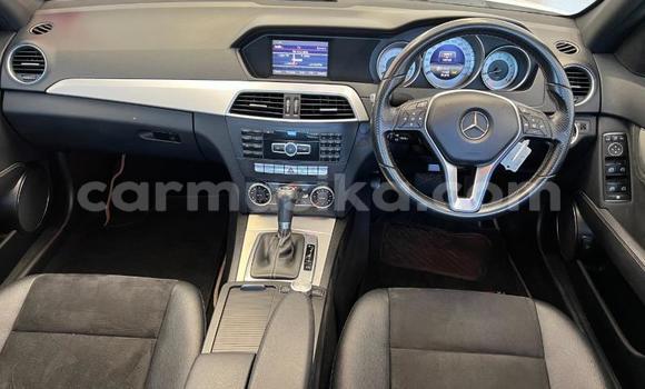 Tenga Tsaru Mercedes‒Benz C–Class Chena Mota in Beitbridge in Matabeleland South Tenga Tsaru Mercedes‒Benz C–Class Chena Mota in Beitbridge in Matabeleland South