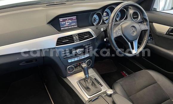 Tenga Tsaru Mercedes‒Benz C–Class Chena Mota in Beitbridge in Matabeleland South Tenga Tsaru Mercedes‒Benz C–Class Chena Mota in Beitbridge in Matabeleland South