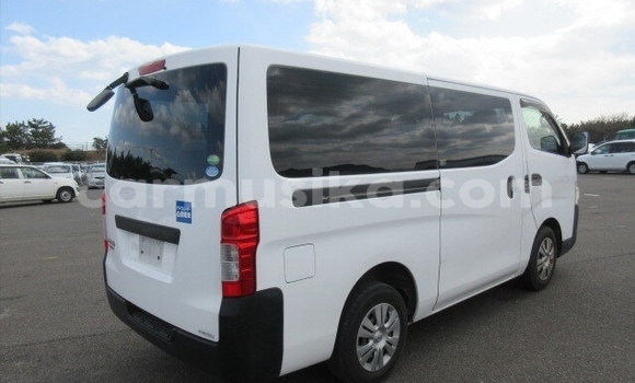 Acheter Occasion Voiture Nissan Caravan Blanc à Beitbridge, Matabeleland South Acheter Occasion Voiture Nissan Caravan Blanc à Beitbridge, Matabeleland South
