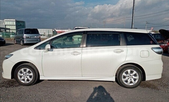 Tenga Tsaru Toyota Wish Chena Mota in Beitbridge in Matabeleland South Tenga Tsaru Toyota Wish Chena Mota in Beitbridge in Matabeleland South