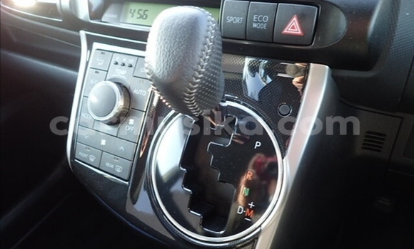 Acheter Occasion Voiture Toyota Wish Noir à Beitbridge, Matabeleland South Acheter Occasion Voiture Toyota Wish Noir à Beitbridge, Matabeleland South