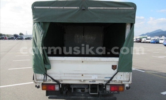 Acheter Occasion Voiture Toyota Dyna Blanc à Beitbridge, Matabeleland South Acheter Occasion Voiture Toyota Dyna Blanc à Beitbridge, Matabeleland South